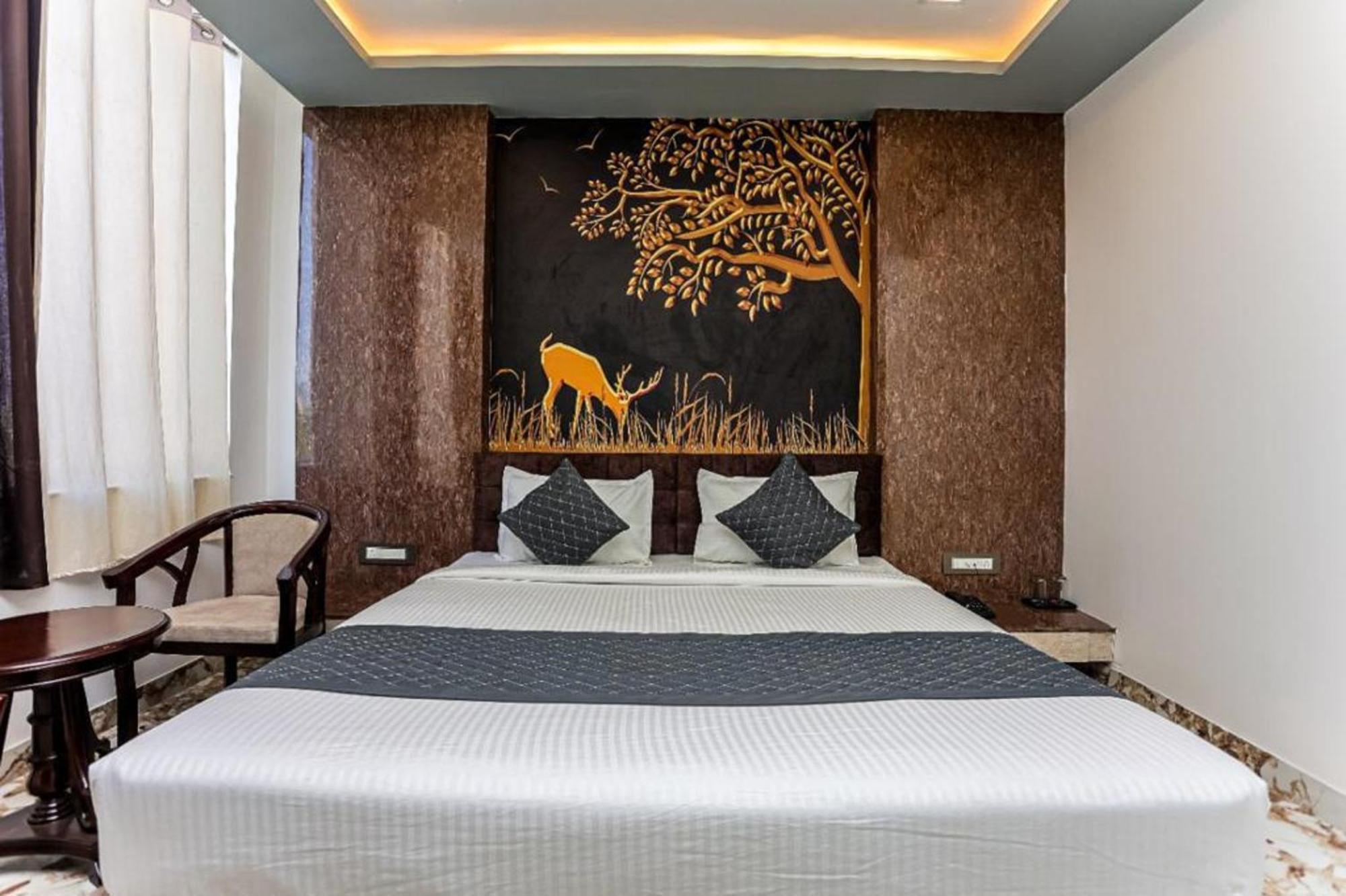 Hotel Eagle Inn Udajpur Zewnętrze zdjęcie