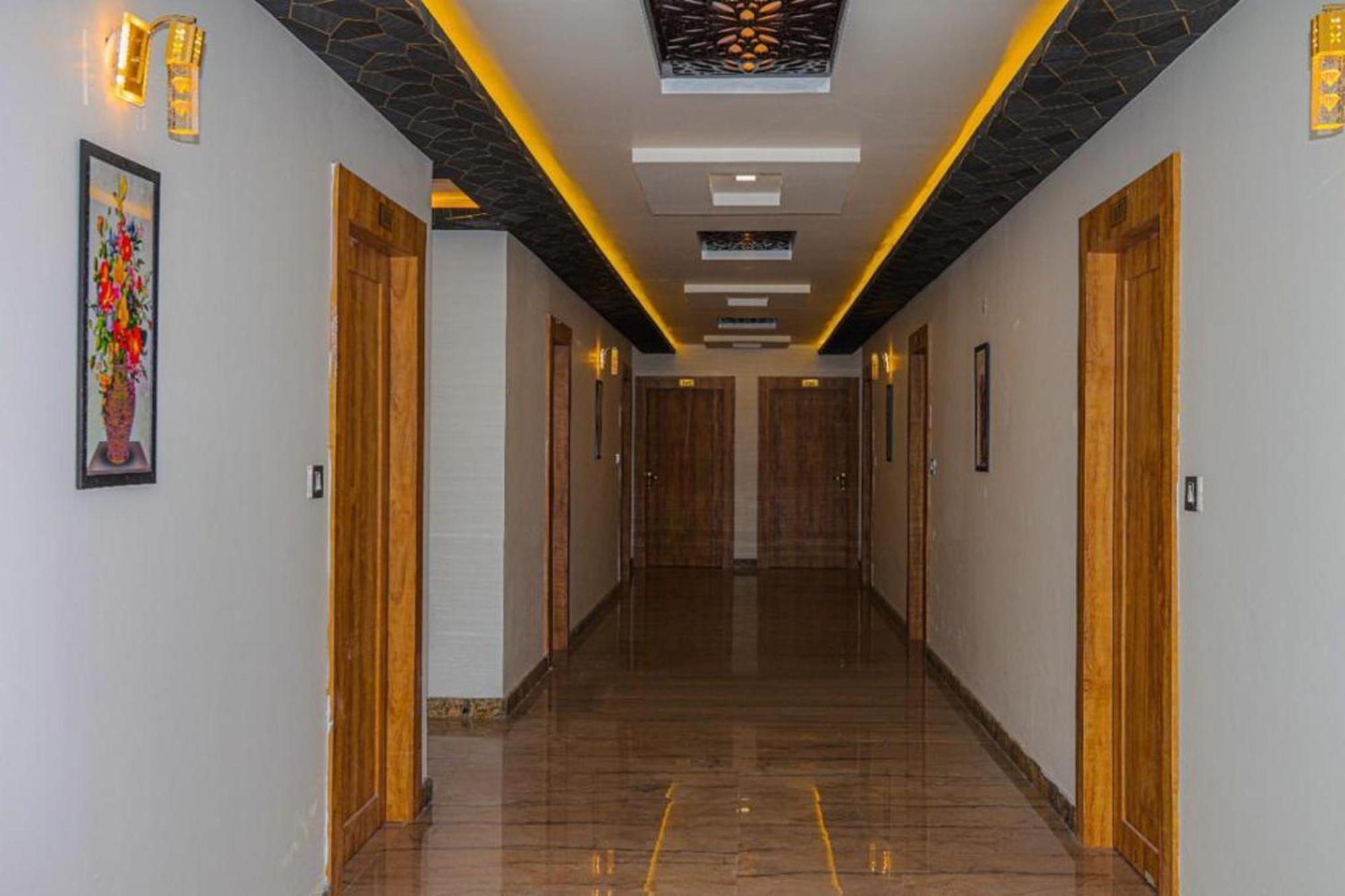 Hotel Eagle Inn Udajpur Zewnętrze zdjęcie